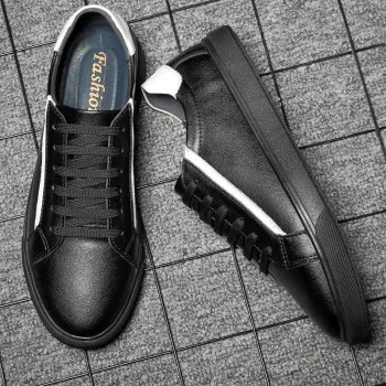 2026 New Summer Men's Minimalist White Low-Top Sneakers Casual Lace-Up Flat Versatile Breathable Shoes